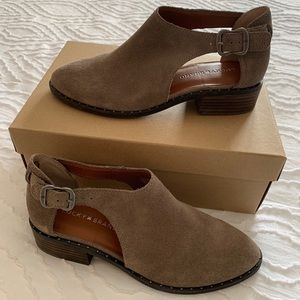 •NEW• Lucky Brand Suede Giovanna Booties